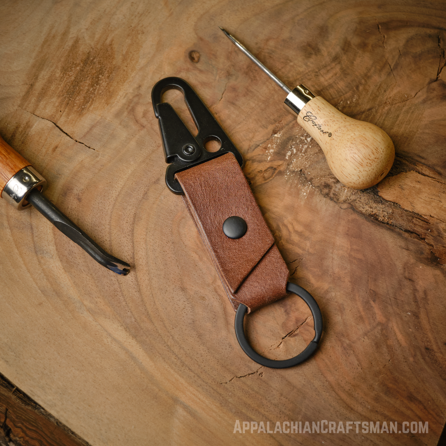 The Switchback — Handmade Leather Keychain